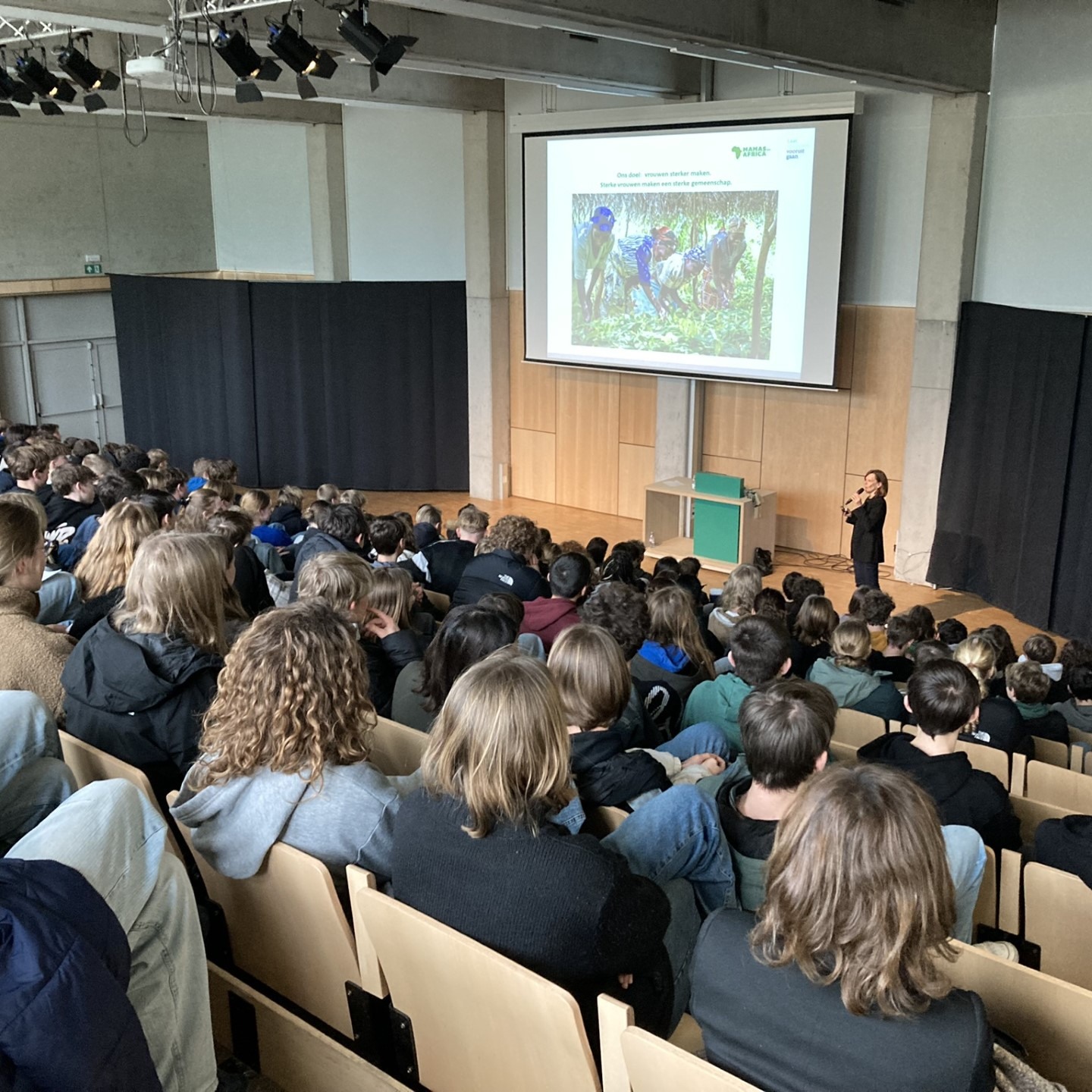 481701235_1055196273301202_142478625491600006_n